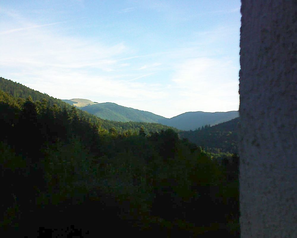 Le petit ballon vu depuis le Domaine Langmatt à Murbach le 17.08.2018 à 08:00 Le petit ballon (Alsace, Vosges) le 17.08.2018 à 08:00