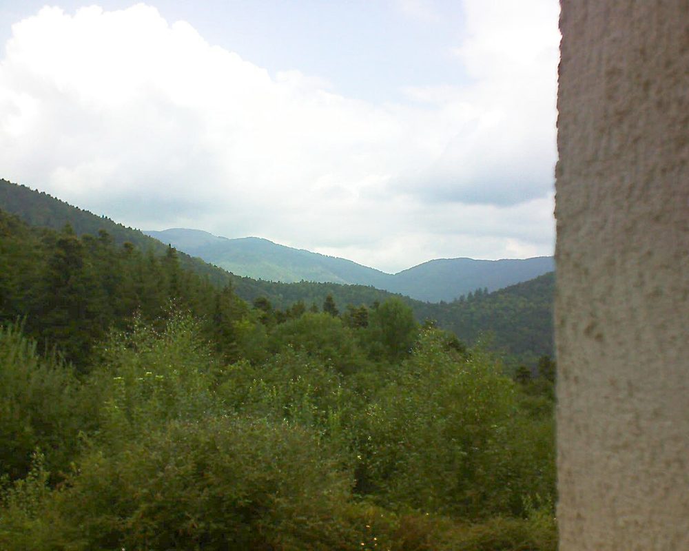 Le petit ballon vu depuis le Domaine Langmatt à Murbach le 18.08.2018 à 12:00 Le petit ballon (Alsace, Vosges) le 18.08.2018 à 12:00
