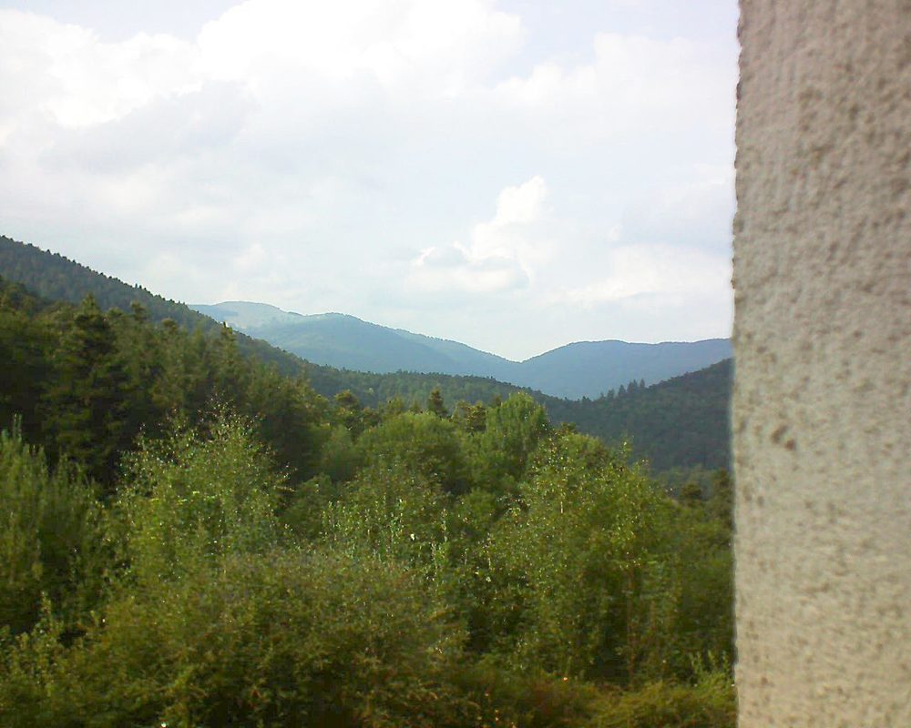 Le petit ballon vu depuis le Domaine Langmatt à Murbach le 18.08.2018 à 17:00 Le petit ballon (Alsace, Vosges) le 18.08.2018 à 17:00