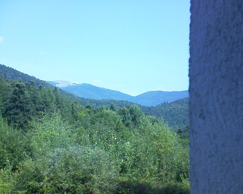 Le petit ballon vu depuis le Domaine Langmatt à Murbach le 19.08.2018 à 12:00 Le petit ballon (Alsace, Vosges) le 19.08.2018 à 12:00