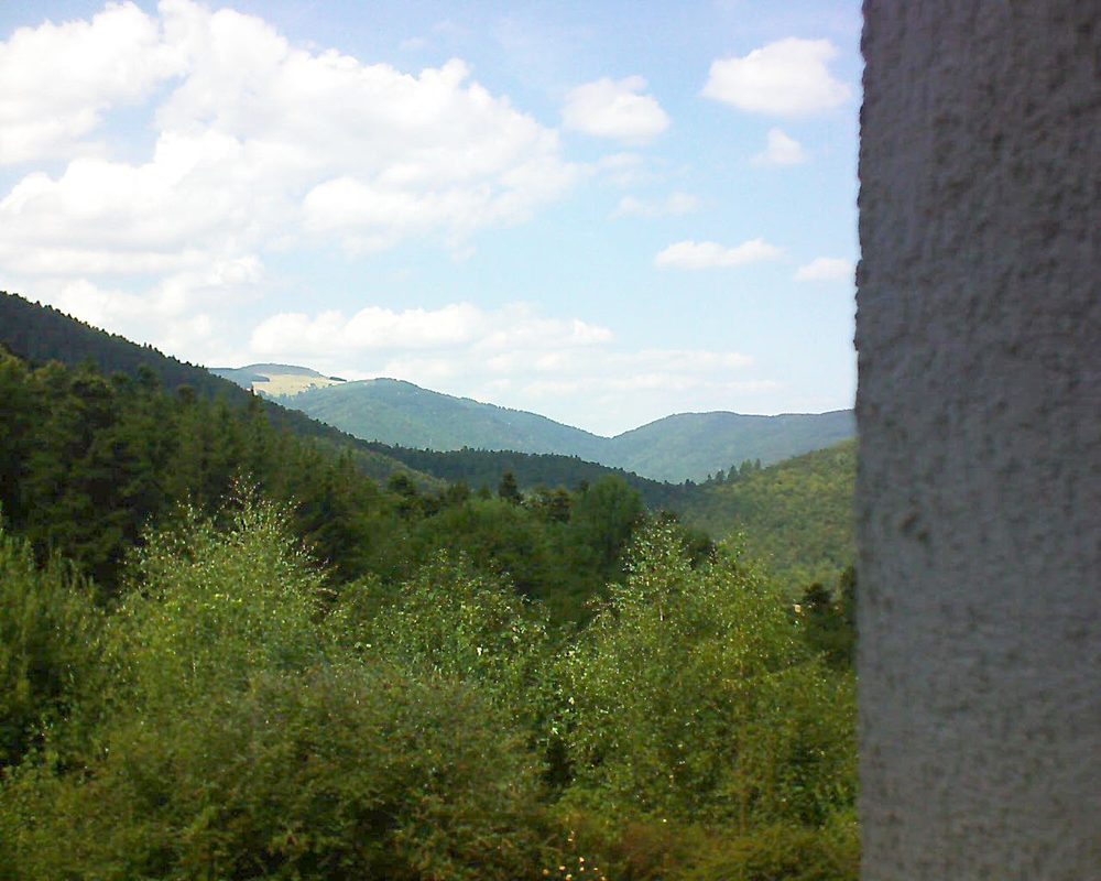 Le petit ballon vu depuis le Domaine Langmatt à Murbach le 19.08.2018 à 14:45 Le petit ballon (Alsace, Vosges) le 19.08.2018 à 14:45