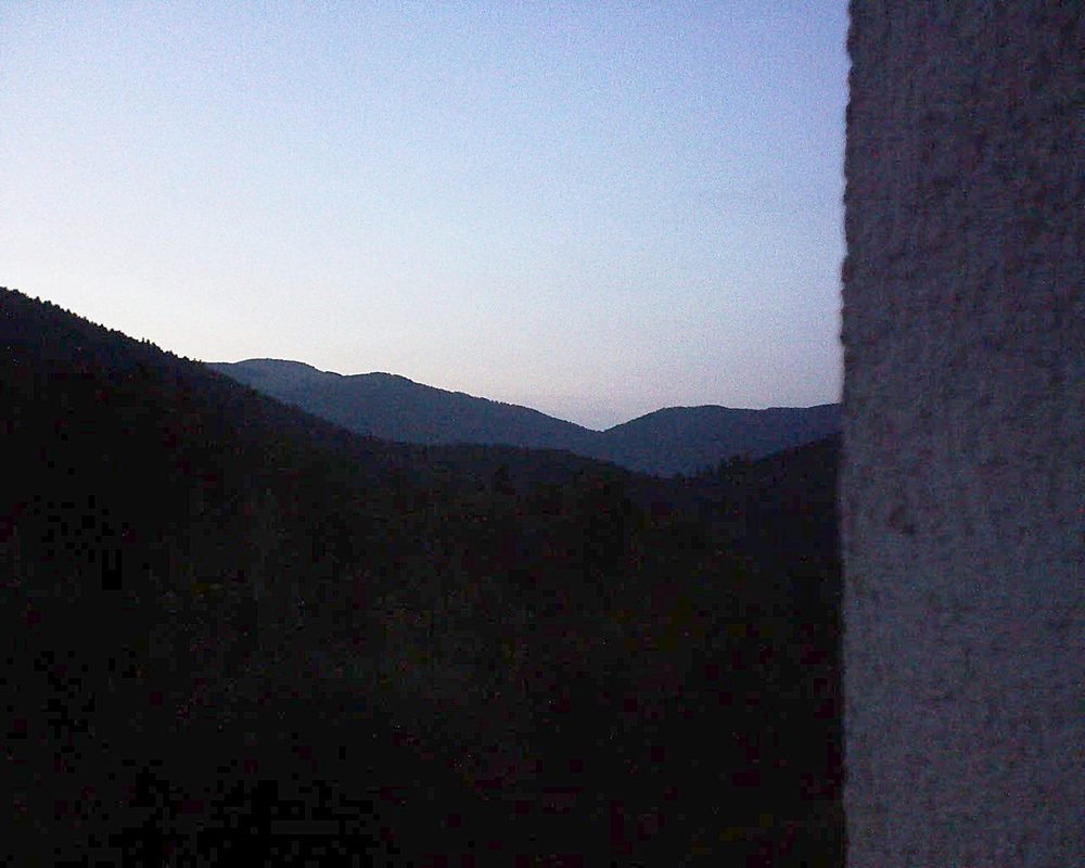 Le petit ballon vu depuis le Domaine Langmatt à Murbach le 19.08.2018 à 21:00 Le petit ballon (Alsace, Vosges) le 19.08.2018 à 21:00