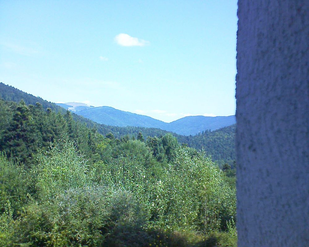 Le petit ballon vu depuis le Domaine Langmatt à Murbach le 20.08.2018 à 11:30 Le petit ballon (Alsace, Vosges) le 20.08.2018 à 11:30