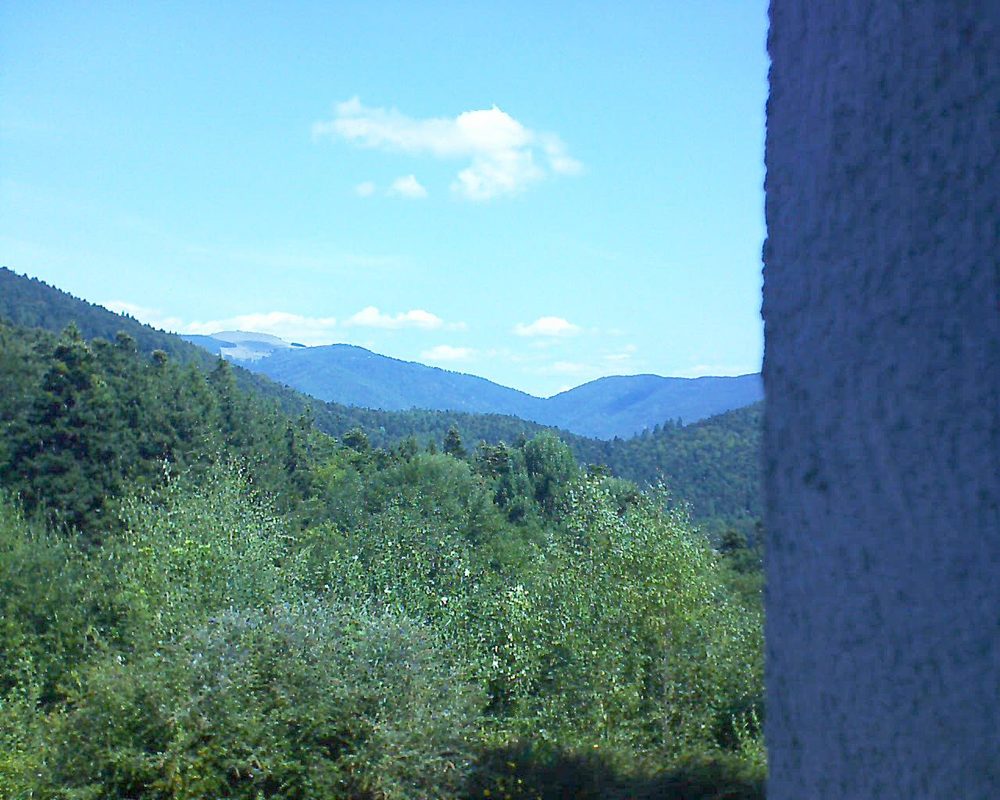 Le petit ballon vu depuis le Domaine Langmatt à Murbach le 20.08.2018 à 12:00 Le petit ballon (Alsace, Vosges) le 20.08.2018 à 12:00