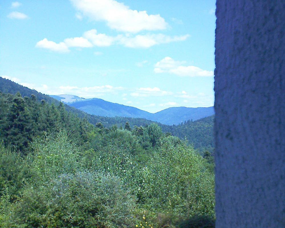Le petit ballon vu depuis le Domaine Langmatt à Murbach le 20.08.2018 à 12:45 Le petit ballon (Alsace, Vosges) le 20.08.2018 à 12:45