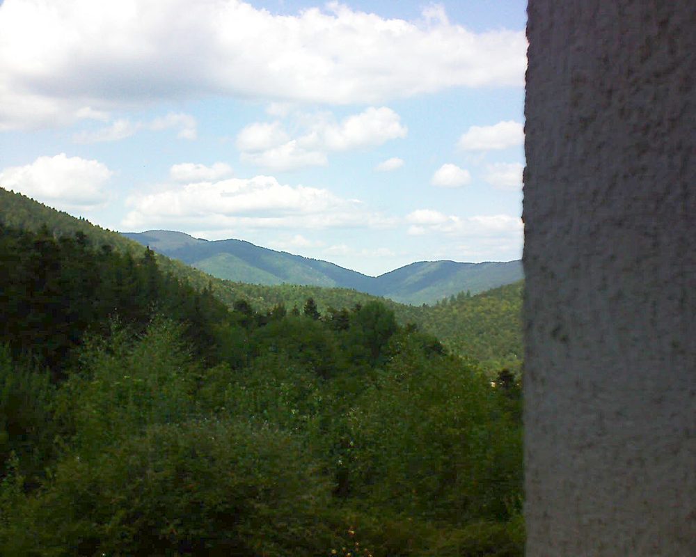 Le petit ballon vu depuis le Domaine Langmatt à Murbach le 20.08.2018 à 14:00 Le petit ballon (Alsace, Vosges) le 20.08.2018 à 14:00