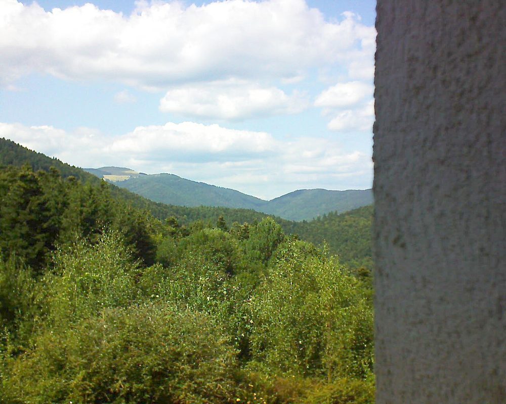 Le petit ballon vu depuis le Domaine Langmatt à Murbach le 20.08.2018 à 15:30 Le petit ballon (Alsace, Vosges) le 20.08.2018 à 15:30