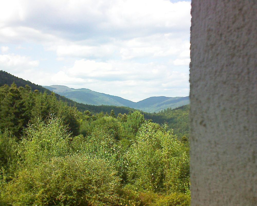 Le petit ballon vu depuis le Domaine Langmatt à Murbach le 20.08.2018 à 15:45 Le petit ballon (Alsace, Vosges) le 20.08.2018 à 15:45