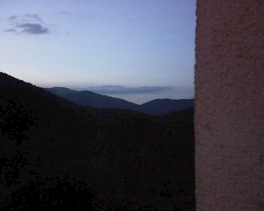 Le petit ballon vu depuis le Domaine Langmatt à Murbach le 20.08.2018 à 21:00 Le petit ballon (Alsace, Vosges) le 20.08.2018 à 21:00