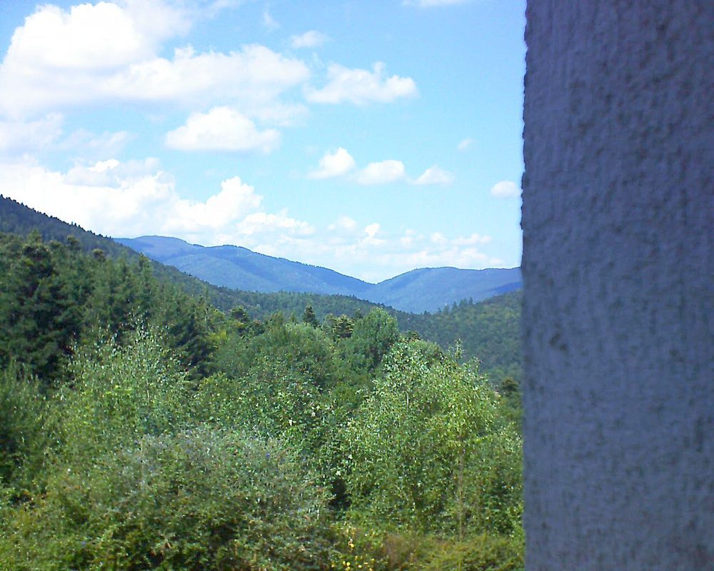Le petit ballon vu depuis le Domaine Langmatt à Murbach le 21.08.2018 à 14:45 Le petit ballon (Alsace, Vosges) le 21.08.2018 à 14:45