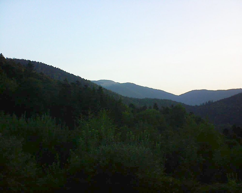 Le petit ballon vu depuis le Domaine Langmatt à Murbach le 22.08.2018 à 07:00 Le petit ballon (Alsace, Vosges) le 22.08.2018 à 07:00