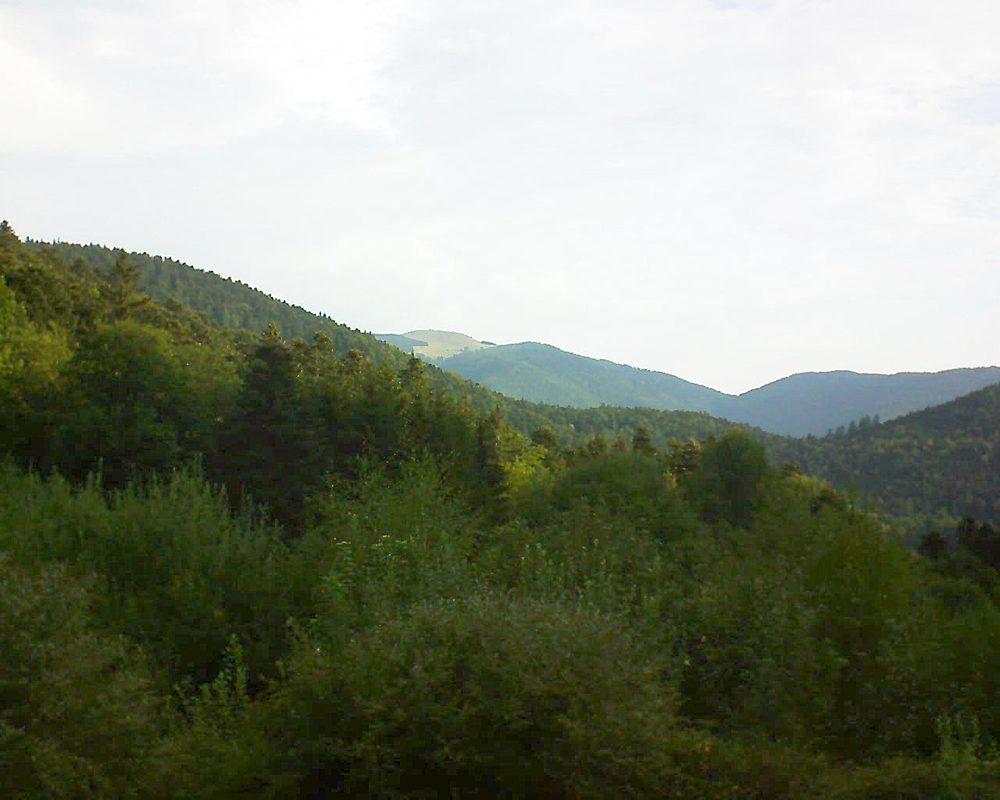 Le petit ballon vu depuis le Domaine Langmatt à Murbach le 23.08.2018 à 08:30 Le petit ballon (Alsace, Vosges) le 23.08.2018 à 08:30
