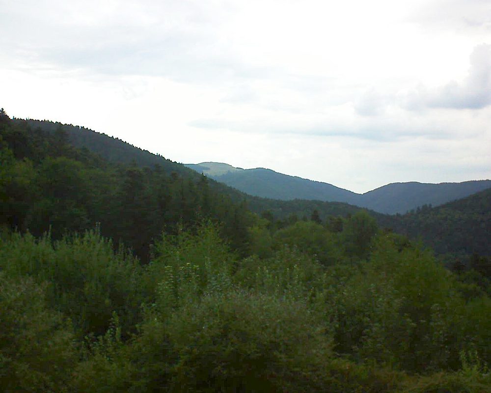 Le petit ballon vu depuis le Domaine Langmatt à Murbach le 23.08.2018 à 19:45 Le petit ballon (Alsace, Vosges) le 23.08.2018 à 19:45