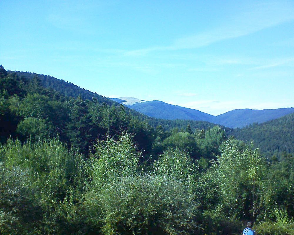Le petit ballon vu depuis le Domaine Langmatt à Murbach le 26.08.2018 à 17:15 Le petit ballon (Alsace, Vosges) le 26.08.2018 à 17:15