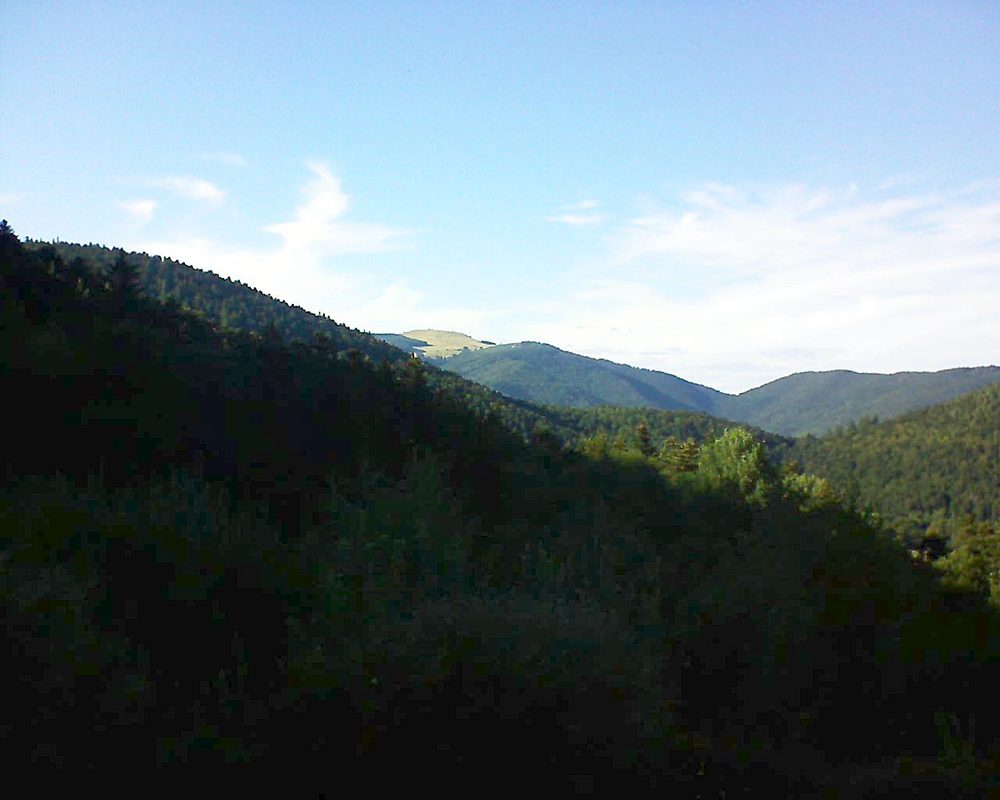 Le petit ballon vu depuis le Domaine Langmatt à Murbach le 26.08.2018 à 18:00 Le petit ballon (Alsace, Vosges) le 26.08.2018 à 18:00