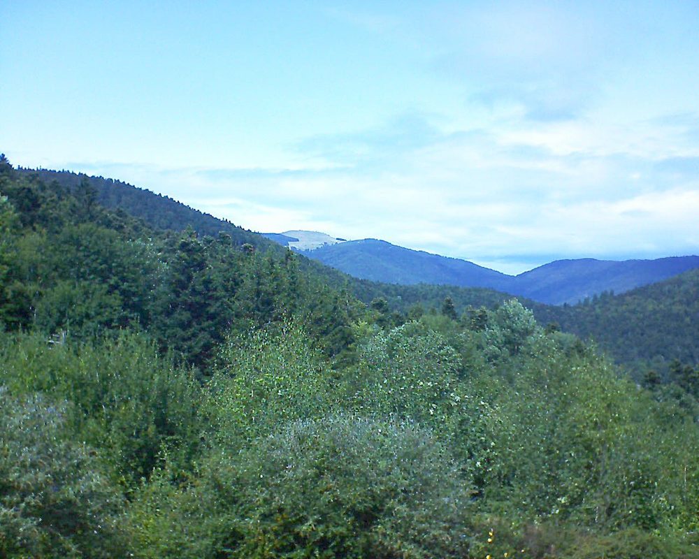 Le petit ballon vu depuis le Domaine Langmatt à Murbach le 27.08.2018 à 14:00 Le petit ballon (Alsace, Vosges) le 27.08.2018 à 14:00