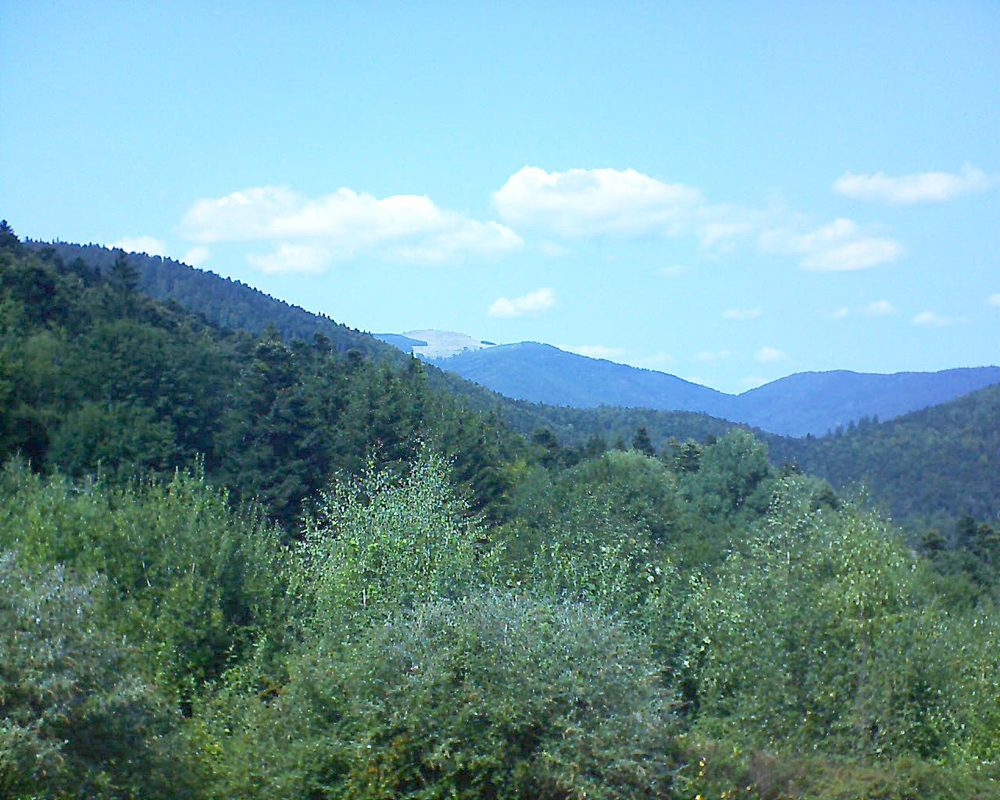 Le petit ballon vu depuis le Domaine Langmatt à Murbach le 28.08.2018 à 14:30 Le petit ballon (Alsace, Vosges) le 28.08.2018 à 14:30