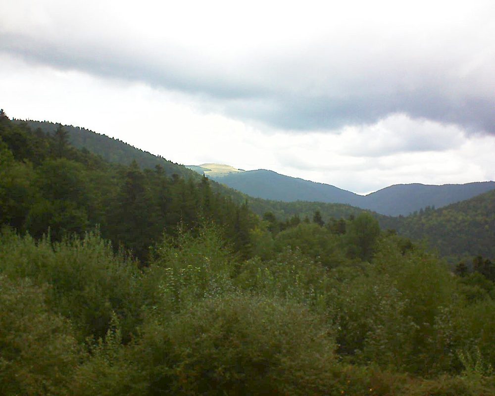 Le petit ballon vu depuis le Domaine Langmatt à Murbach le 30.08.2018 à 12:45 Le petit ballon (Alsace, Vosges) le 30.08.2018 à 12:45