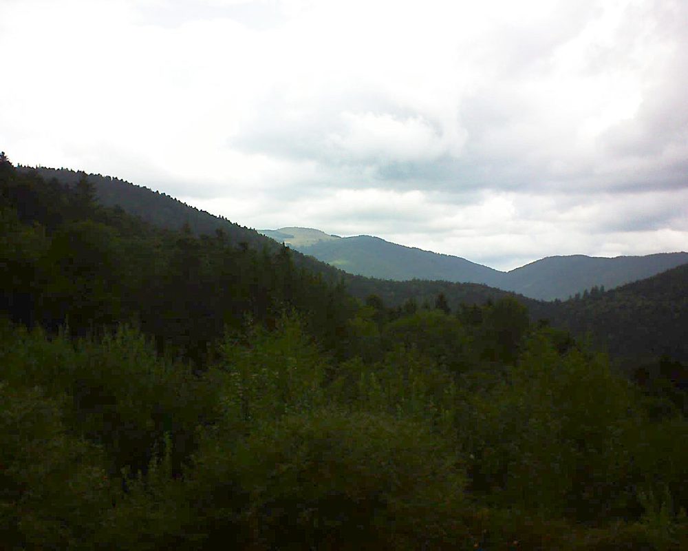 Le petit ballon vu depuis le Domaine Langmatt à Murbach le 30.08.2018 à 13:15 Le petit ballon (Alsace, Vosges) le 30.08.2018 à 13:15