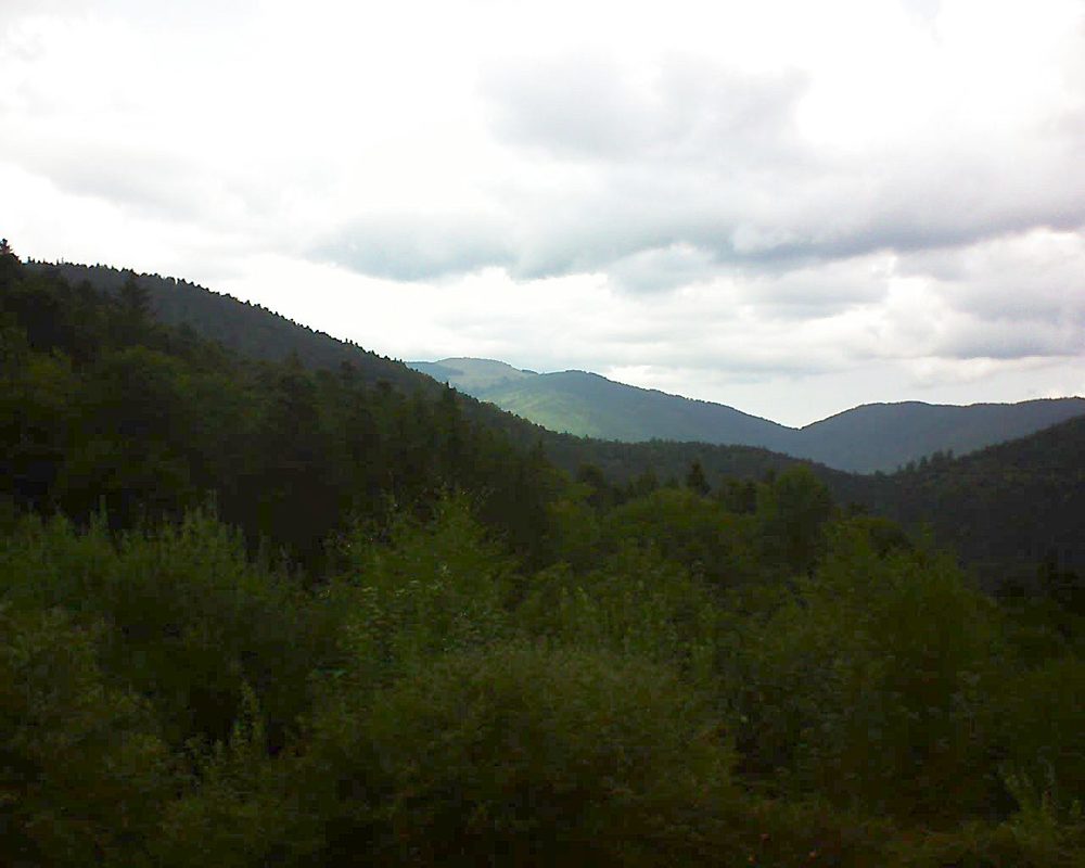 Le petit ballon vu depuis le Domaine Langmatt à Murbach le 30.08.2018 à 14:45 Le petit ballon (Alsace, Vosges) le 30.08.2018 à 14:45