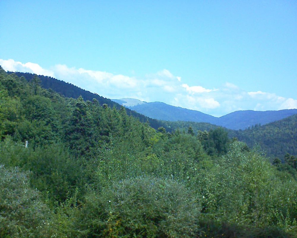 Le petit ballon vu depuis le Domaine Langmatt à Murbach le 01.09.2018 à 12:00 Le petit ballon (Alsace, Vosges) le 01.09.2018 à 12:00