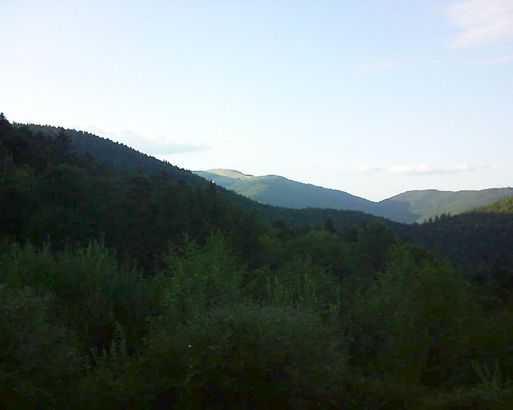 Le petit ballon vu depuis le Domaine Langmatt à Murbach le 01.09.2018 à 19:00 Le petit ballon (Alsace, Vosges) le 01.09.2018 à 19:00