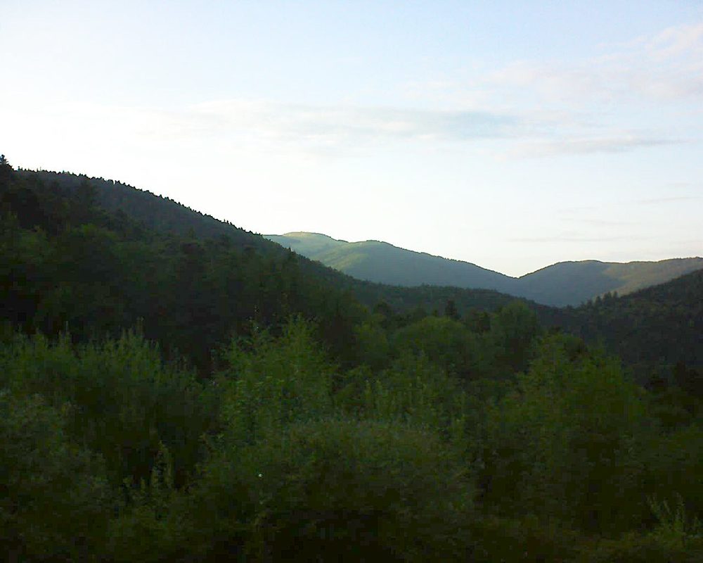 Le petit ballon vu depuis le Domaine Langmatt à Murbach le 01.09.2018 à 19:30 Le petit ballon (Alsace, Vosges) le 01.09.2018 à 19:30