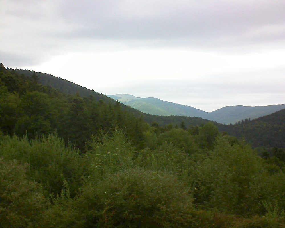 Le petit ballon vu depuis le Domaine Langmatt à Murbach le 02.09.2018 à 12:15 Le petit ballon (Alsace, Vosges) le 02.09.2018 à 12:15