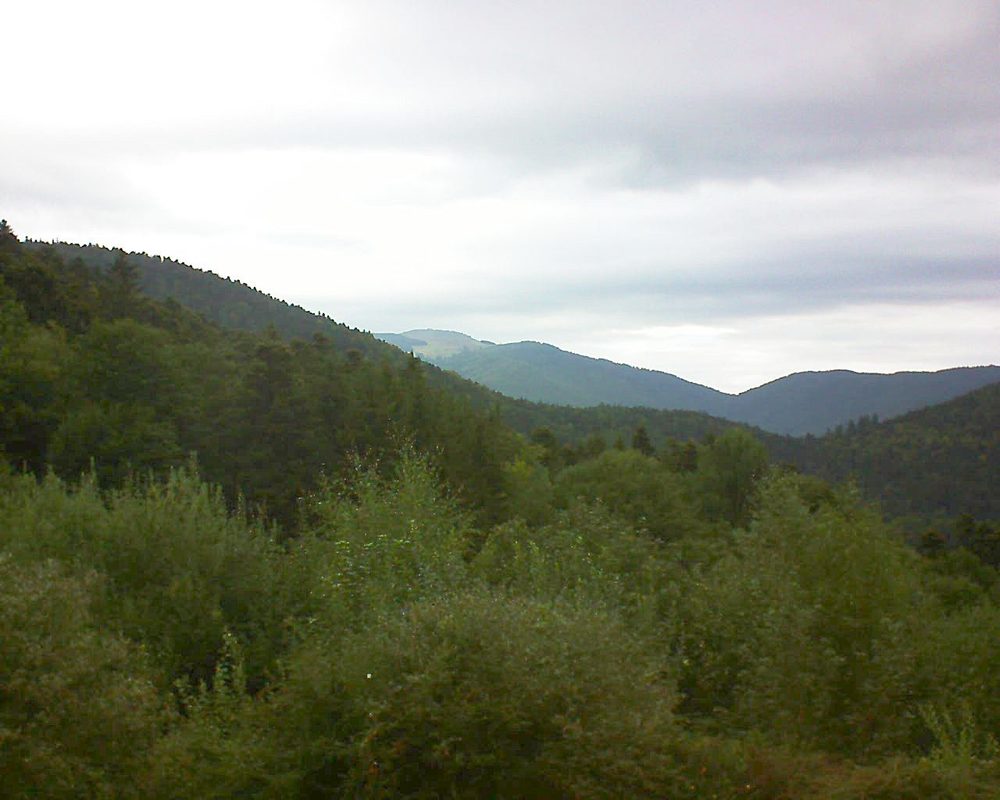 Le petit ballon vu depuis le Domaine Langmatt à Murbach le 02.09.2018 à 13:30 Le petit ballon (Alsace, Vosges) le 02.09.2018 à 13:30