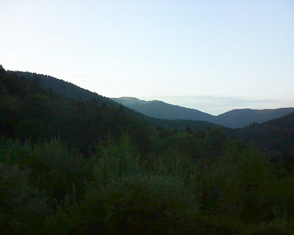 Le petit ballon vu depuis le Domaine Langmatt à Murbach le 04.09.2018 à 19:30 Le petit ballon (Alsace, Vosges) le 04.09.2018 à 19:30