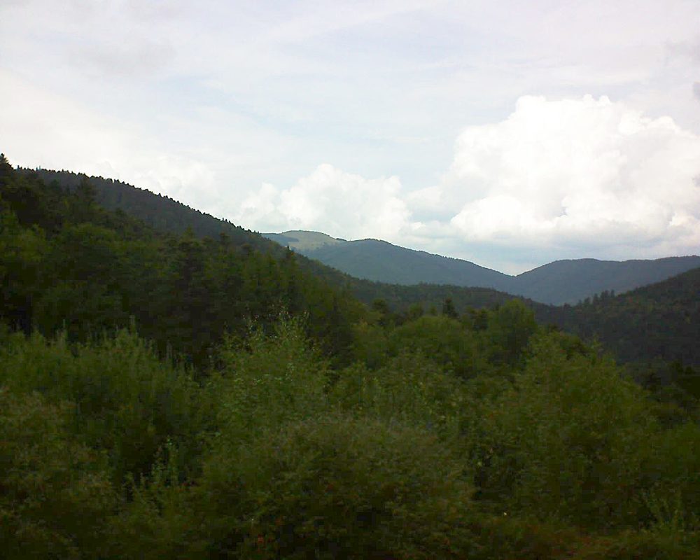 Le petit ballon vu depuis le Domaine Langmatt à Murbach le 06.09.2018 à 13:15 Le petit ballon (Alsace, Vosges) le 06.09.2018 à 13:15