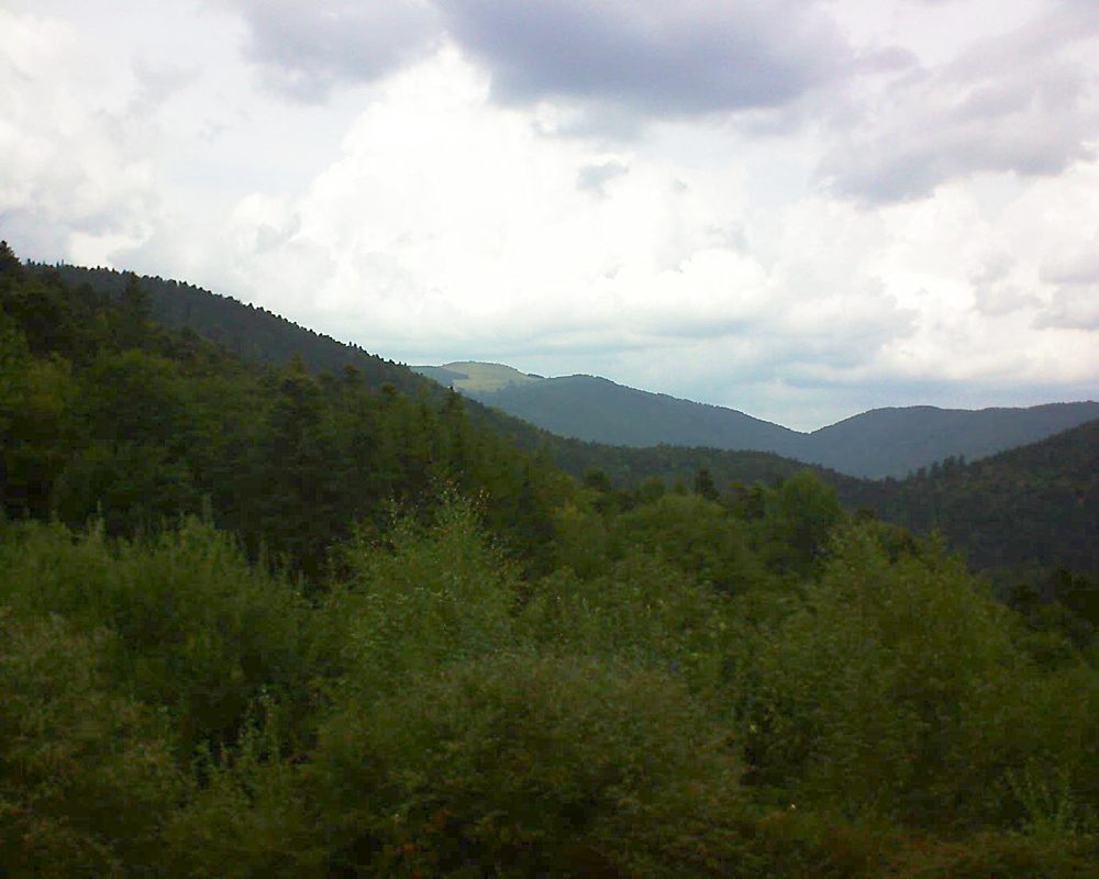 Le petit ballon vu depuis le Domaine Langmatt à Murbach le 06.09.2018 à 13:45 Le petit ballon (Alsace, Vosges) le 06.09.2018 à 13:45
