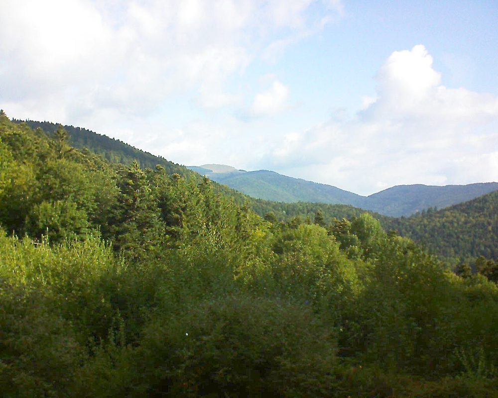 Le petit ballon vu depuis le Domaine Langmatt à Murbach le 07.09.2018 à 09:45 Le petit ballon (Alsace, Vosges) le 07.09.2018 à 09:45