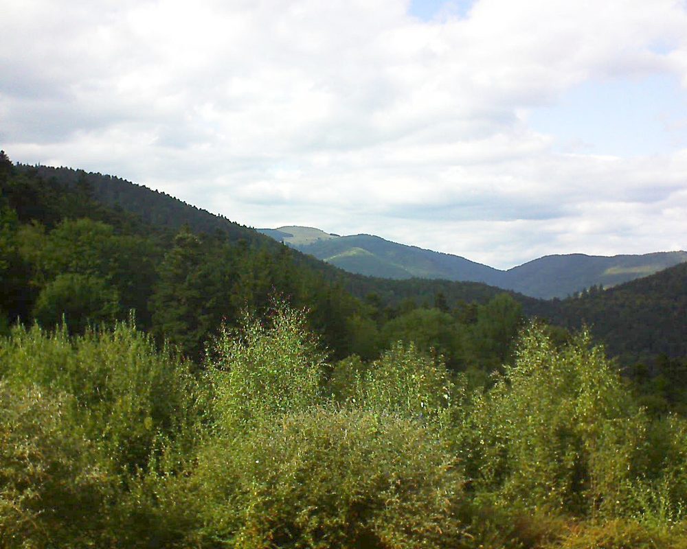 Le petit ballon vu depuis le Domaine Langmatt à Murbach le 07.09.2018 à 16:15 Le petit ballon (Alsace, Vosges) le 07.09.2018 à 16:15