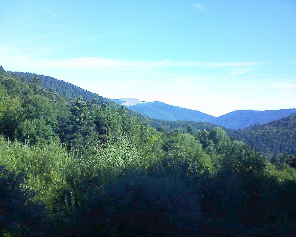 Le petit ballon vu depuis le Domaine Langmatt à Murbach le 09.09.2018 à 10:00 Le petit ballon (Alsace, Vosges) le 09.09.2018 à 10:00