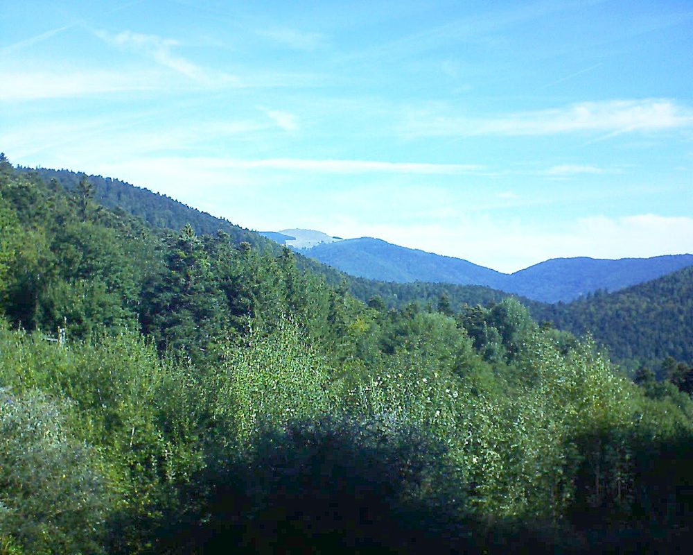 Le petit ballon vu depuis le Domaine Langmatt à Murbach le 09.09.2018 à 10:30 Le petit ballon (Alsace, Vosges) le 09.09.2018 à 10:30