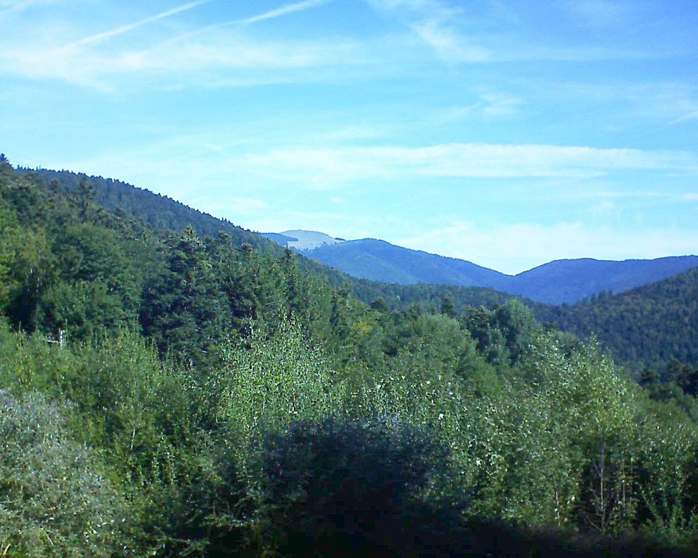 Le petit ballon vu depuis le Domaine Langmatt à Murbach le 09.09.2018 à 10:45 Le petit ballon (Alsace, Vosges) le 09.09.2018 à 10:45
