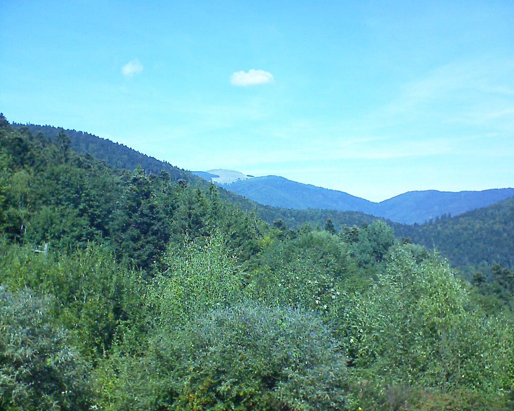 Le petit ballon vu depuis le Domaine Langmatt à Murbach le 09.09.2018 à 13:45 Le petit ballon (Alsace, Vosges) le 09.09.2018 à 13:45