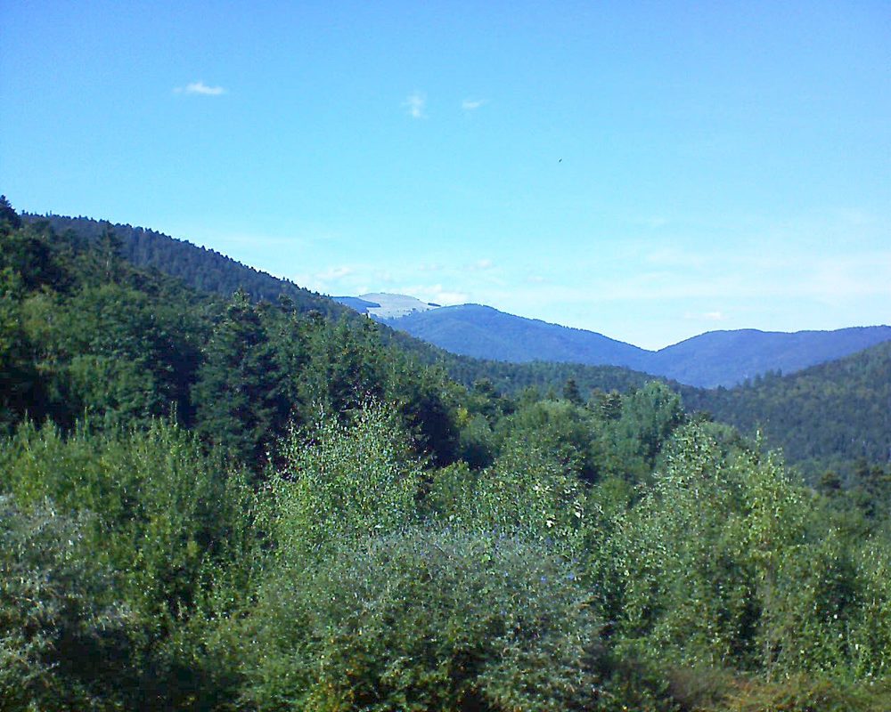 Le petit ballon vu depuis le Domaine Langmatt à Murbach le 09.09.2018 à 15:45 Le petit ballon (Alsace, Vosges) le 09.09.2018 à 15:45