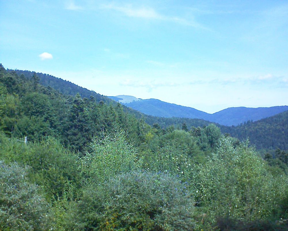 Le petit ballon vu depuis le Domaine Langmatt à Murbach le 10.09.2018 à 12:30 Le petit ballon (Alsace, Vosges) le 10.09.2018 à 12:30