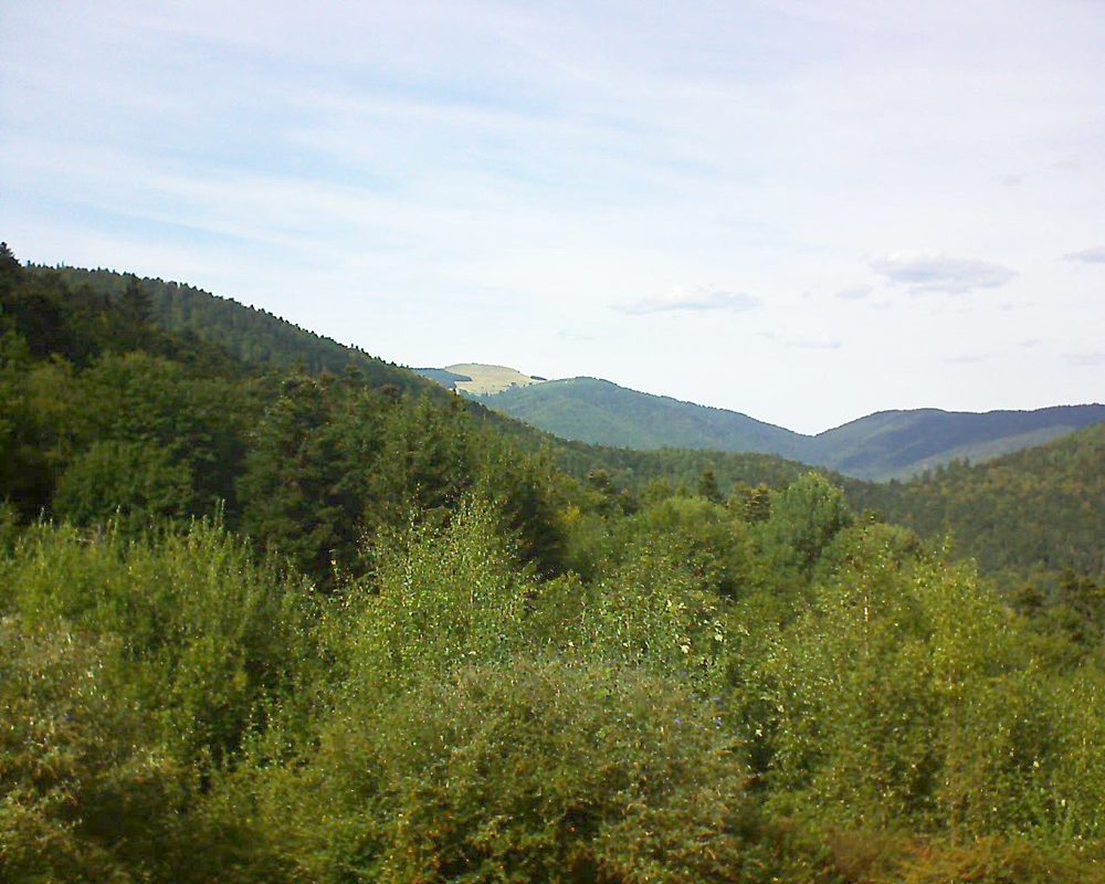 Le petit ballon vu depuis le Domaine Langmatt à Murbach le 10.09.2018 à 15:15 Le petit ballon (Alsace, Vosges) le 10.09.2018 à 15:15