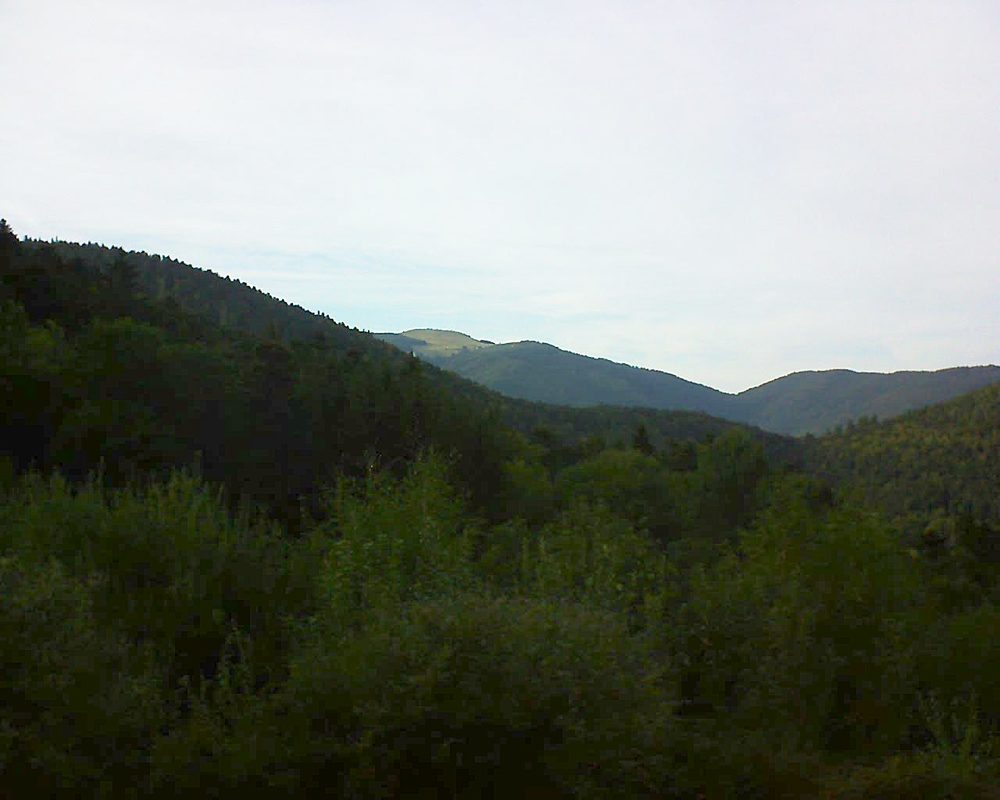 Le petit ballon vu depuis le Domaine Langmatt à Murbach le 10.09.2018 à 18:15 Le petit ballon (Alsace, Vosges) le 10.09.2018 à 18:15