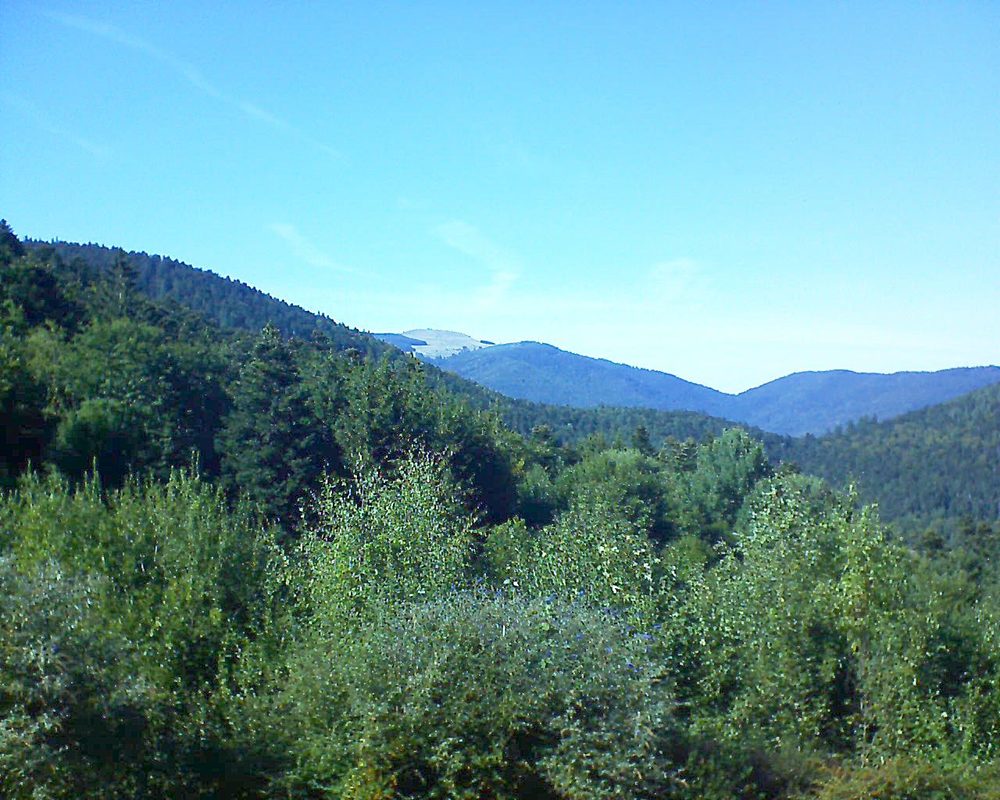 Le petit ballon vu depuis le Domaine Langmatt à Murbach le 11.09.2018 à 16:15 Le petit ballon (Alsace, Vosges) le 11.09.2018 à 16:15
