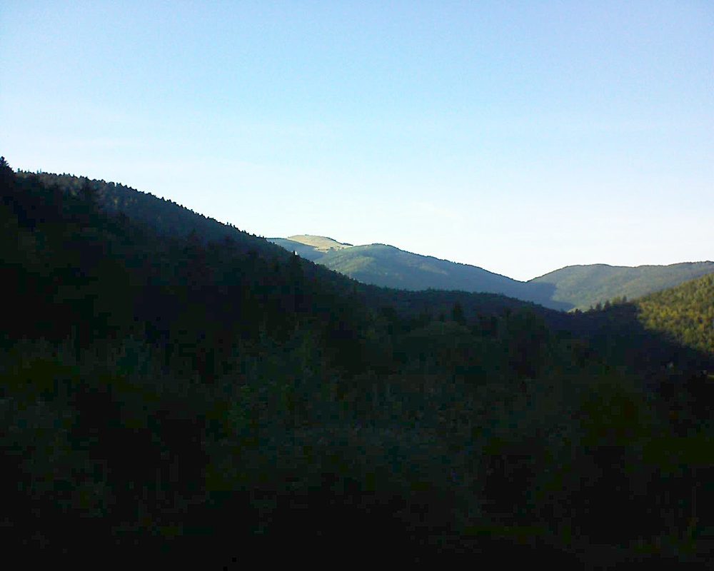 Le petit ballon vu depuis le Domaine Langmatt à Murbach le 11.09.2018 à 18:30 Le petit ballon (Alsace, Vosges) le 11.09.2018 à 18:30