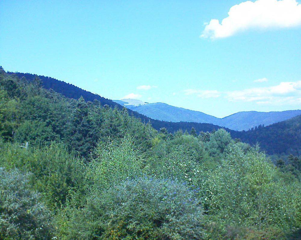 Le petit ballon vu depuis le Domaine Langmatt à Murbach le 12.09.2018 à 13:30 Le petit ballon (Alsace, Vosges) le 12.09.2018 à 13:30