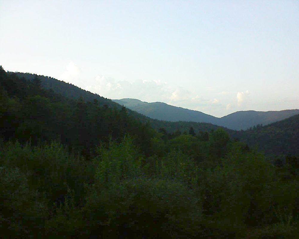 Le petit ballon vu depuis le Domaine Langmatt à Murbach le 12.09.2018 à 19:15 Le petit ballon (Alsace, Vosges) le 12.09.2018 à 19:15