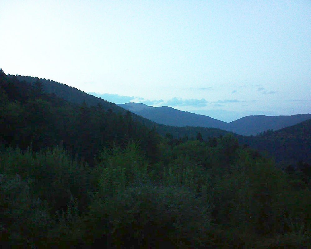 Le petit ballon vu depuis le Domaine Langmatt à Murbach le 12.09.2018 à 20:00 Le petit ballon (Alsace, Vosges) le 12.09.2018 à 20:00