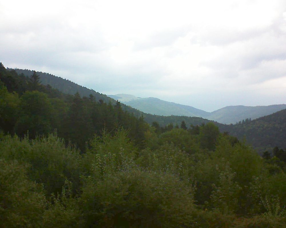 Le petit ballon vu depuis le Domaine Langmatt à Murbach le 13.09.2018 à 14:45 Le petit ballon (Alsace, Vosges) le 13.09.2018 à 14:45