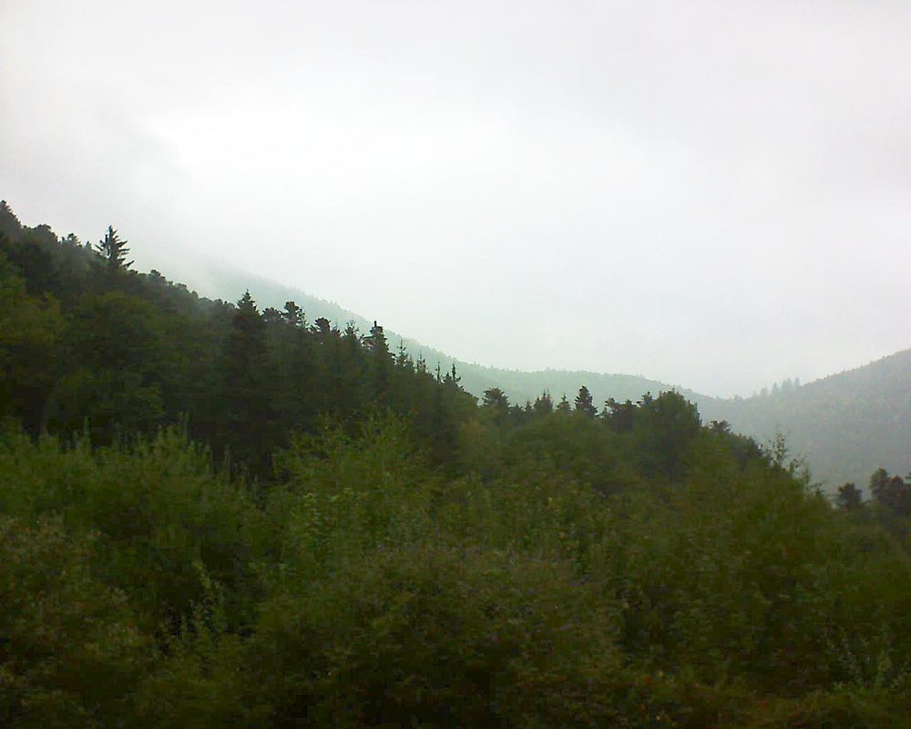 Le petit ballon vu depuis le Domaine Langmatt à Murbach le 14.09.2018 à 12:45 Le petit ballon (Alsace, Vosges) le 14.09.2018 à 12:45