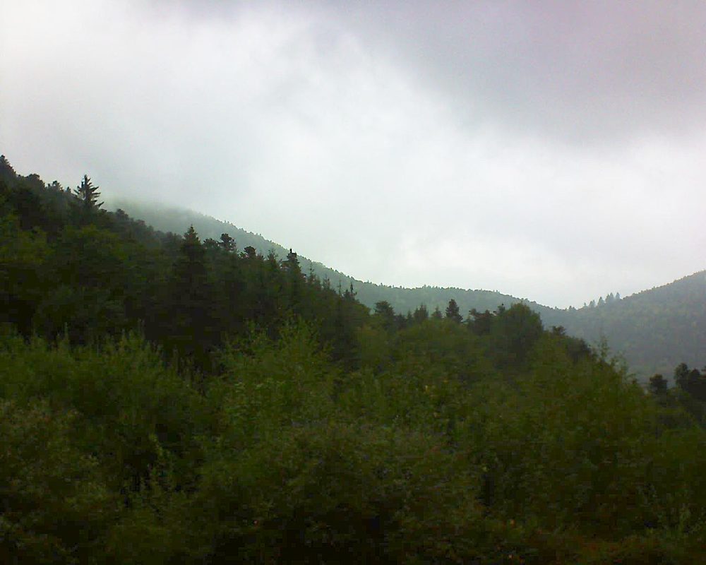 Le petit ballon vu depuis le Domaine Langmatt à Murbach le 14.09.2018 à 13:15 Le petit ballon (Alsace, Vosges) le 14.09.2018 à 13:15